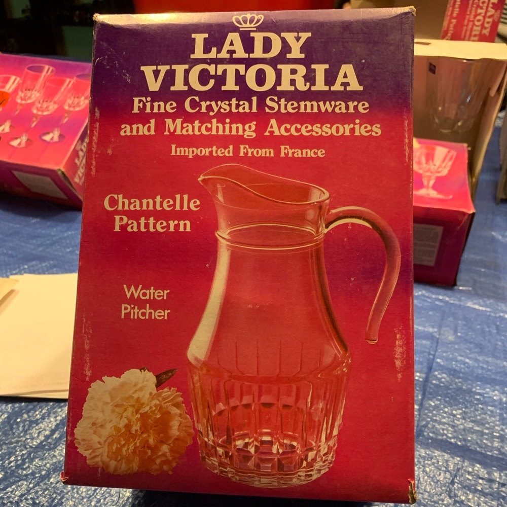 Lady Victoria fine crystal stemware & accessories